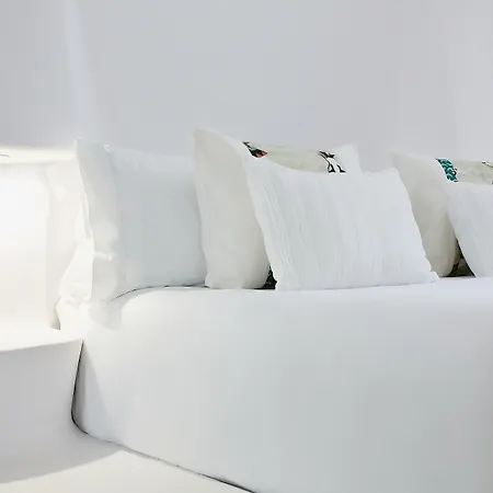 Generis (adults Only) 2*